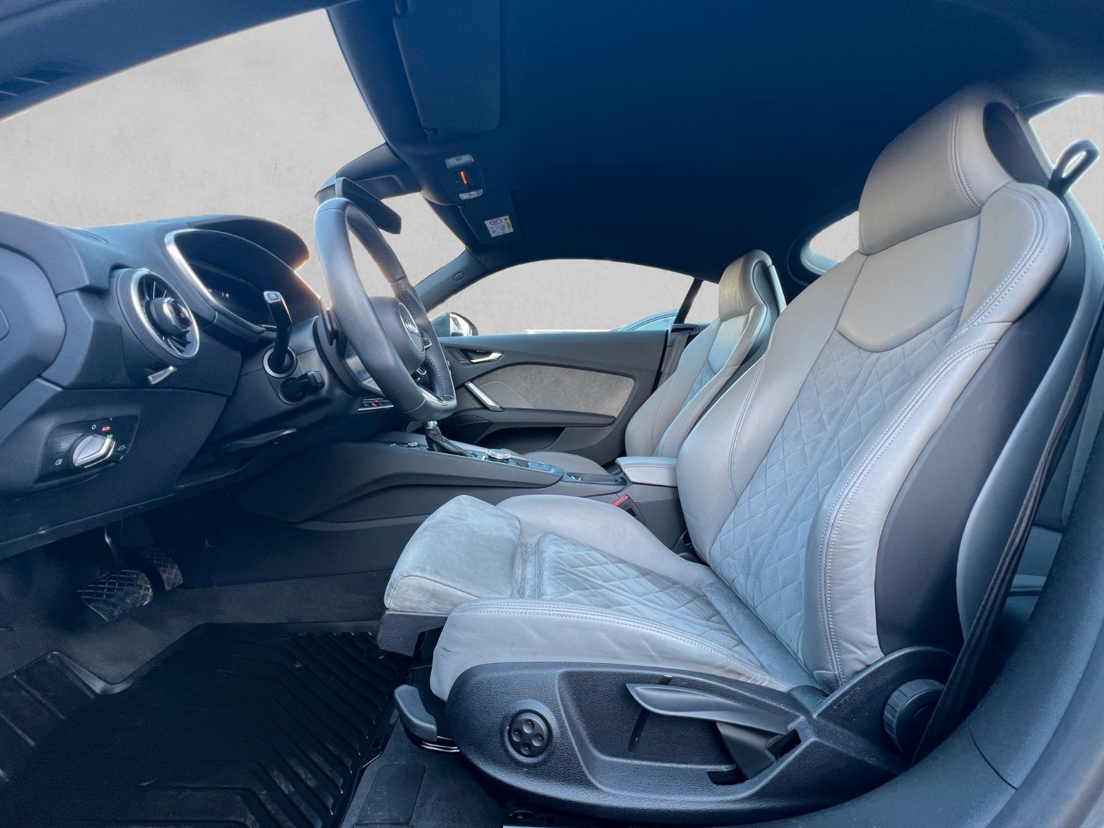 Audi TT Coupe 2.0 TFSI quattro*S tronic*S Sportsitze* foto 9