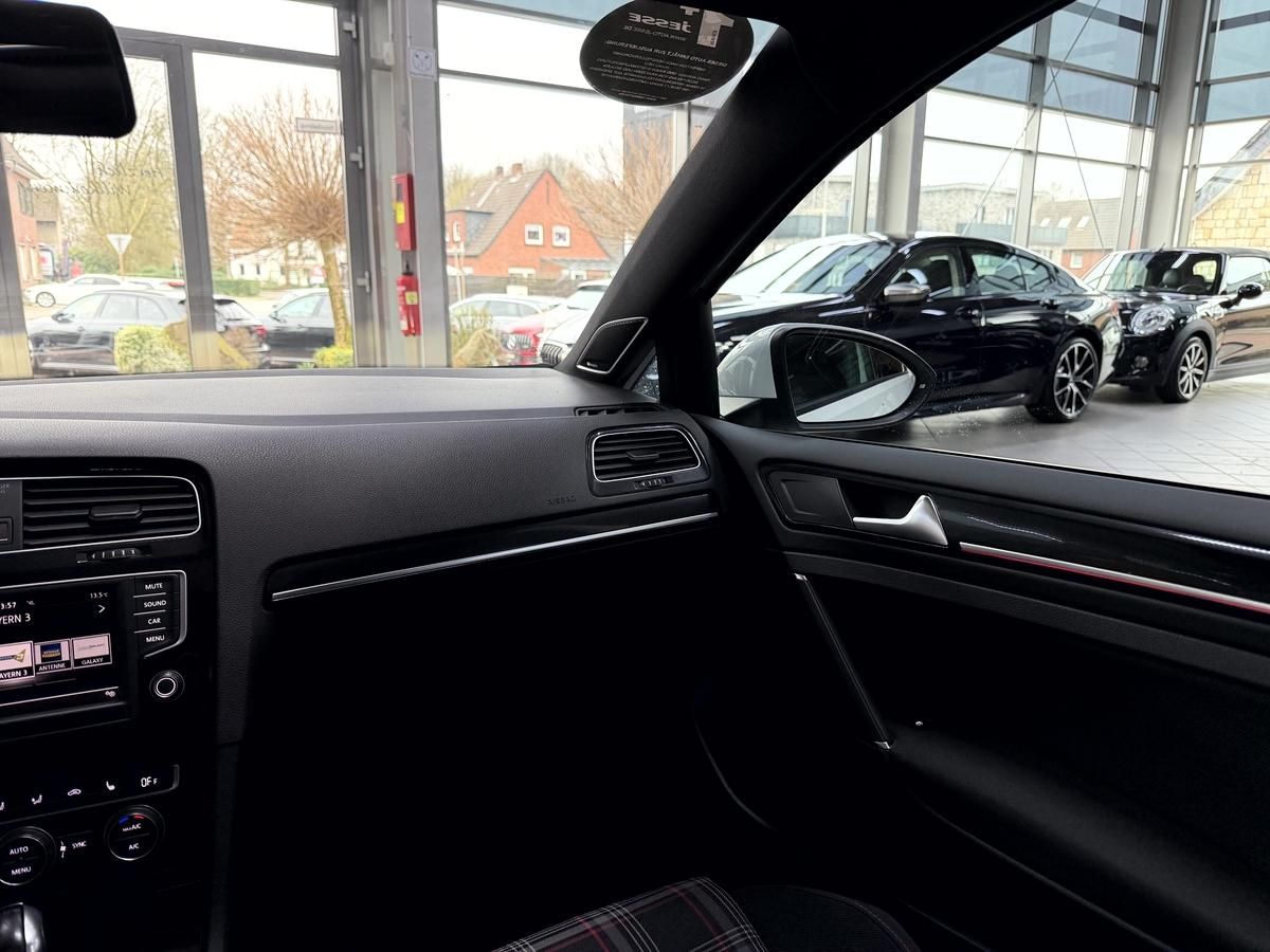 Volkswagen Golf VII GTI BMT DSG Pano Dynaudio PDC  foto 13