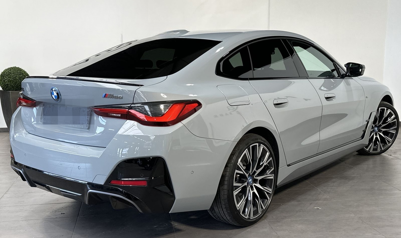 BMW i4 M50 Gran Coupé NAV+LASER+360°+ACC+20ZOLL+H&K foto 4
