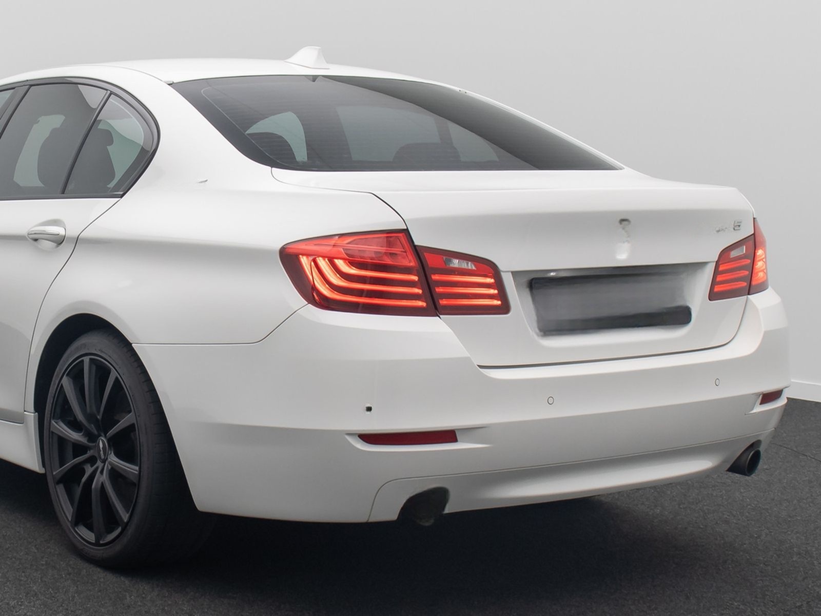 BMW 535i Activehybrid5 HUD DAB H/K 360°Sport SoftCl foto 16