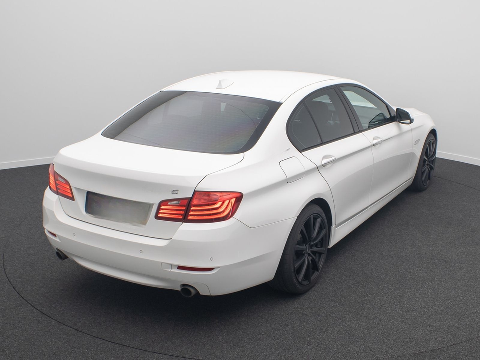 BMW 535i Activehybrid5 HUD DAB H/K 360°Sport SoftCl foto 7