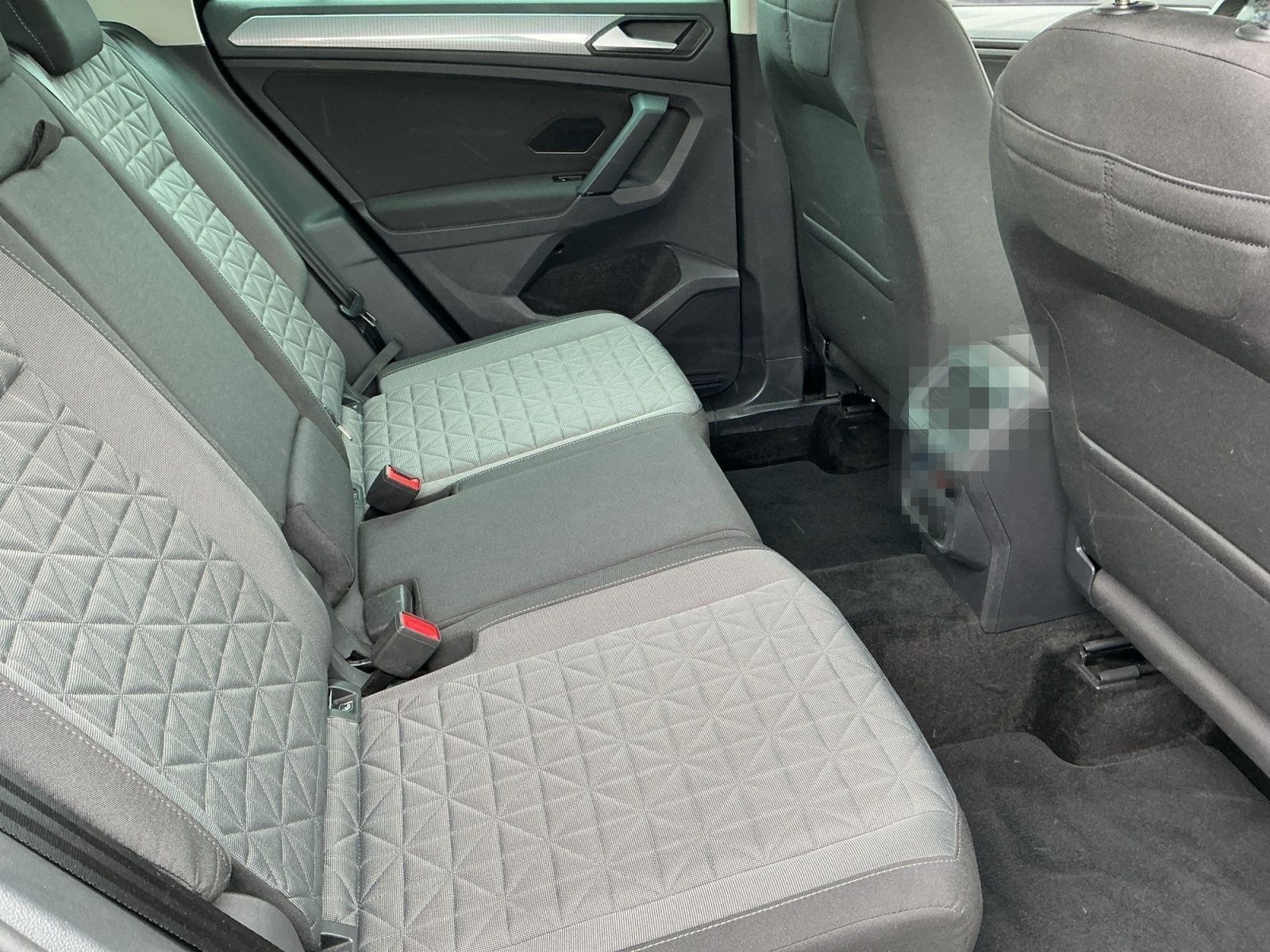 Volkswagen Tiguan 1.5 TSI DSG LIFE LED+NAVI+ACC+SHZ+AHK+PLA foto 16