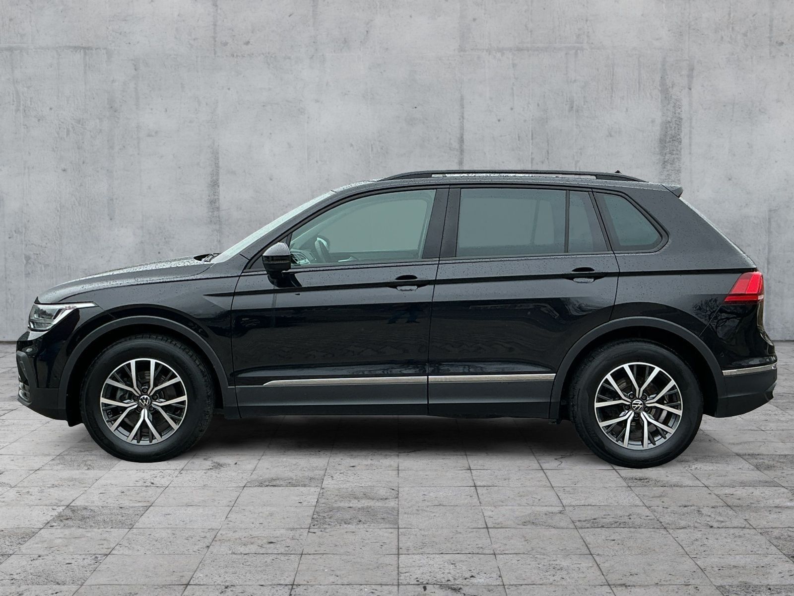 Volkswagen Tiguan 1.5 TSI DSG LIFE LED+NAVI+ACC+SHZ+AHK+PLA foto 4