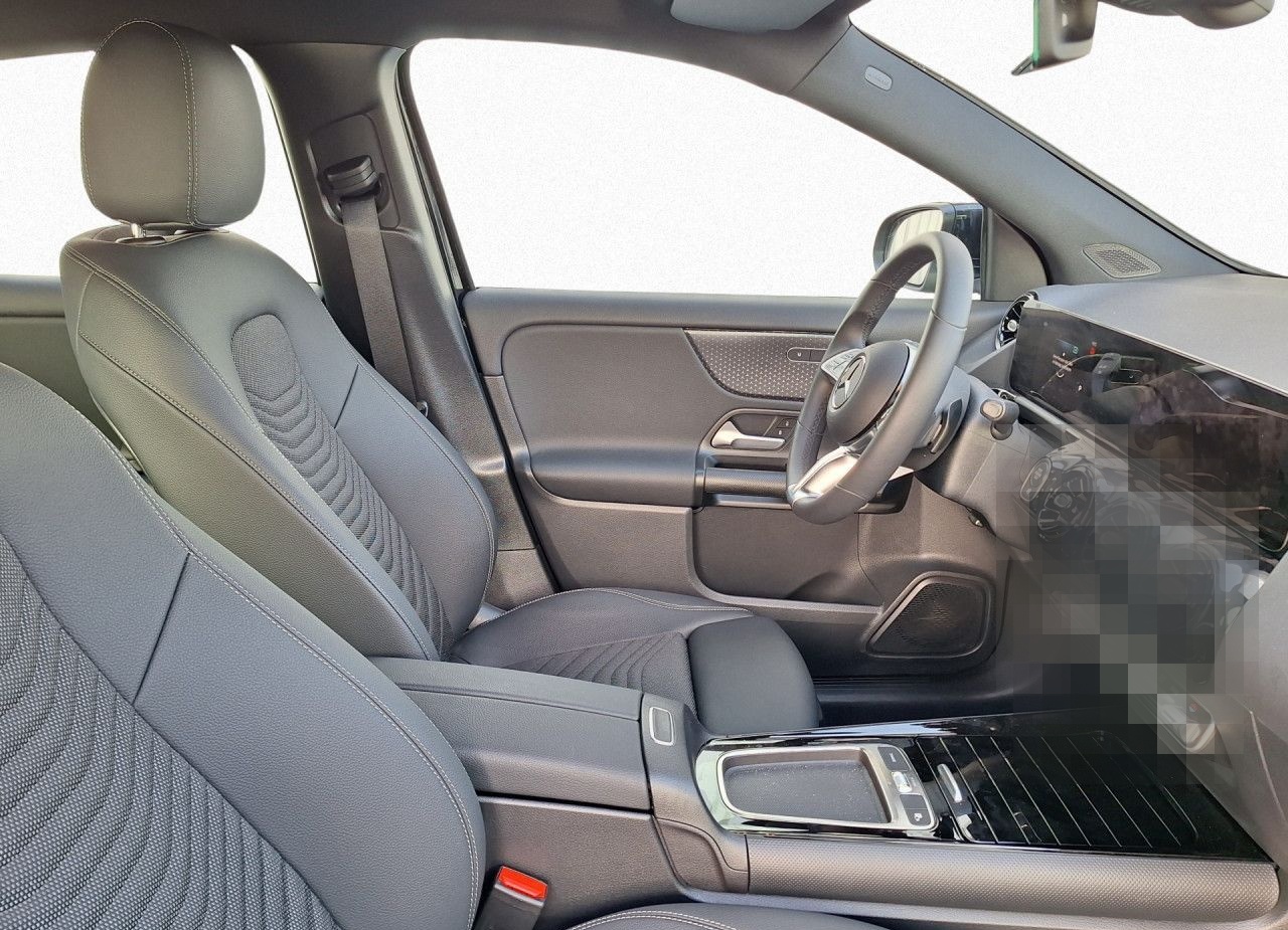 Mercedes-Benz GLA 200 d,AHK,NAVI,LED,Komfort,Shzg Klima foto 6
