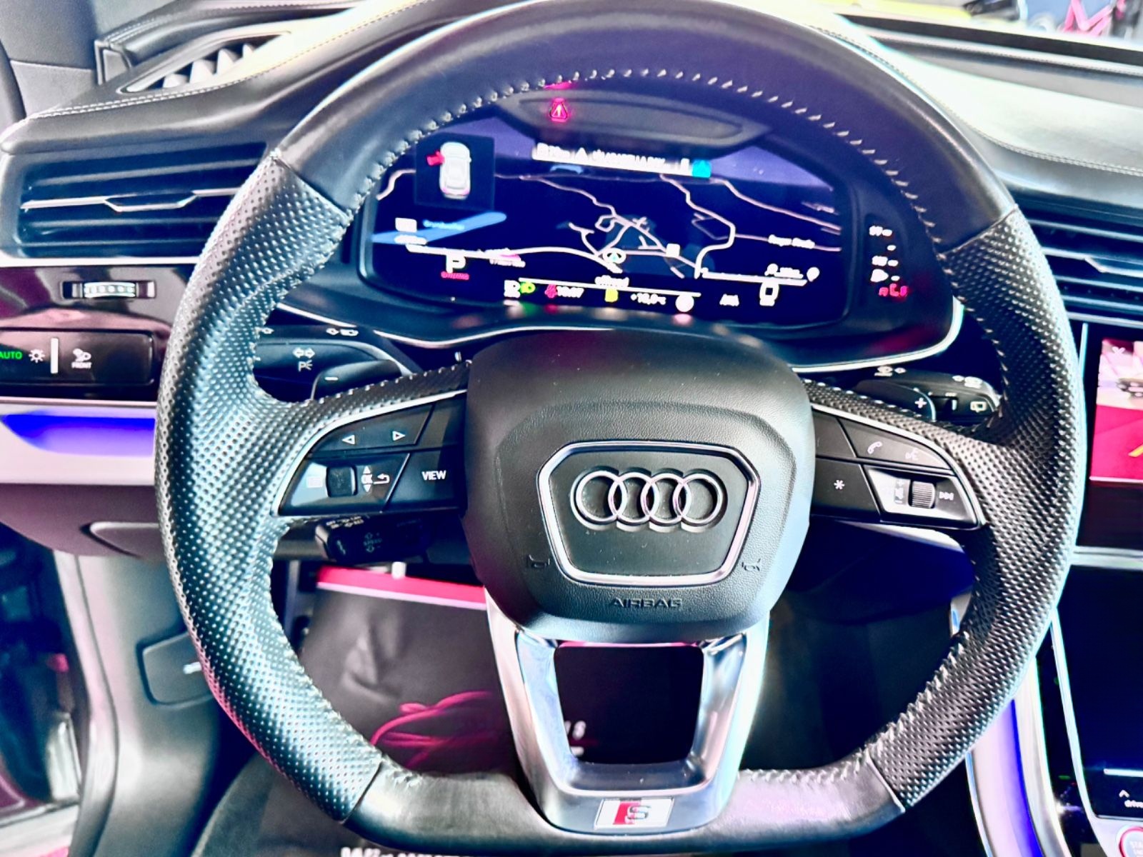 Audi SQ8 TDI Matrix 360° Raute ACC Luft B&O Keyles 22 foto 16