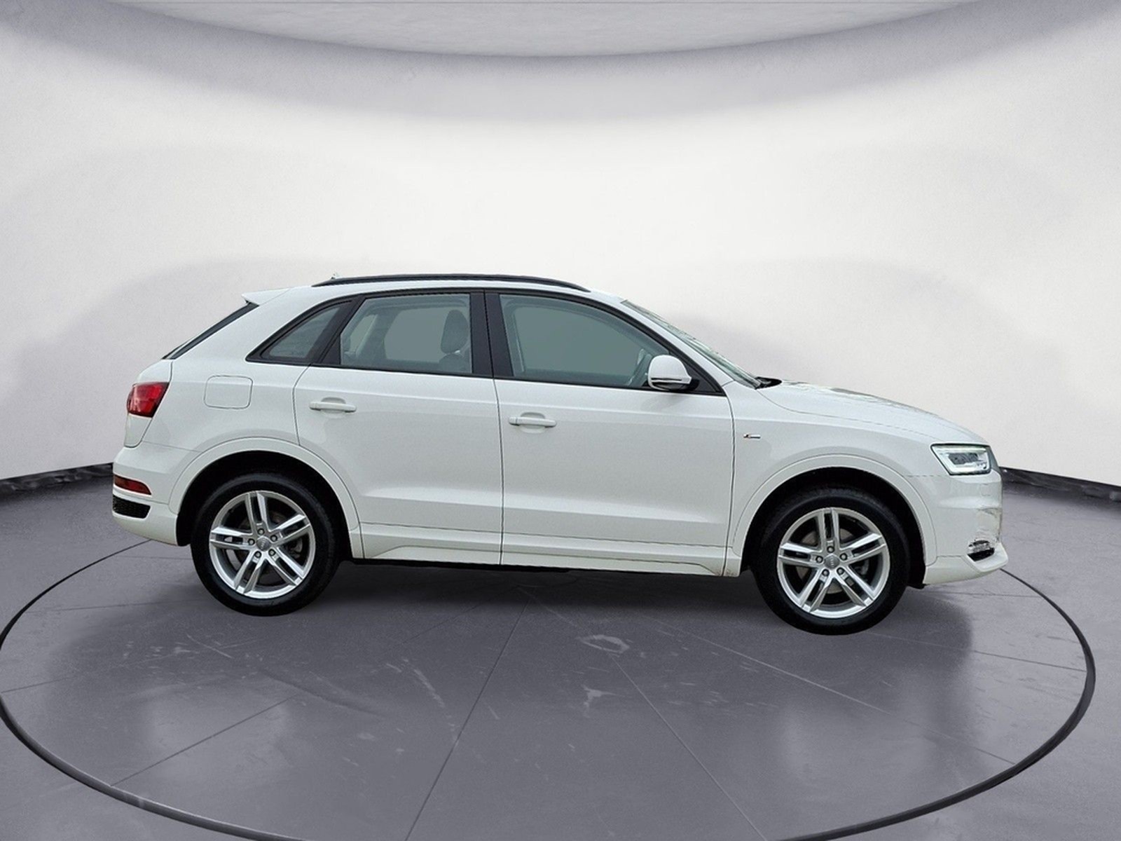Audi Q3 2.0 TFSI quattro S tronic foto 5