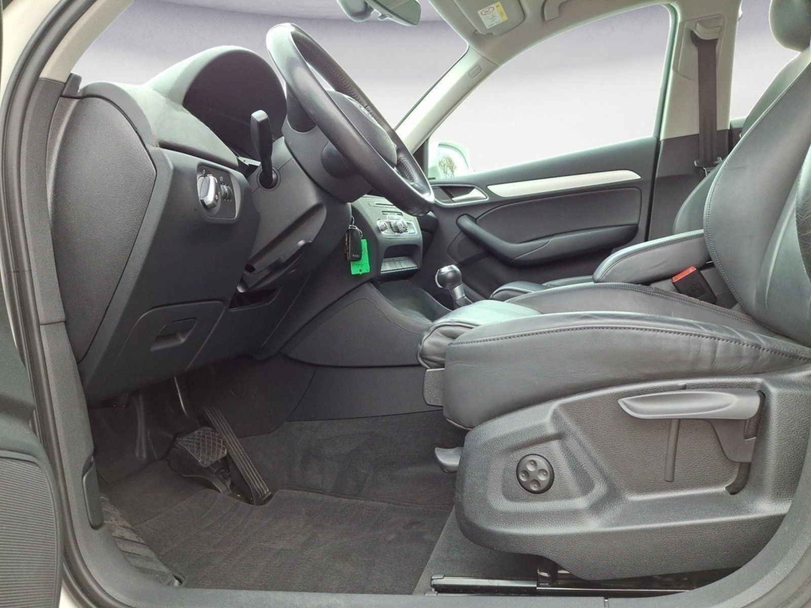 Audi Q3 2.0 TFSI quattro S tronic foto 6