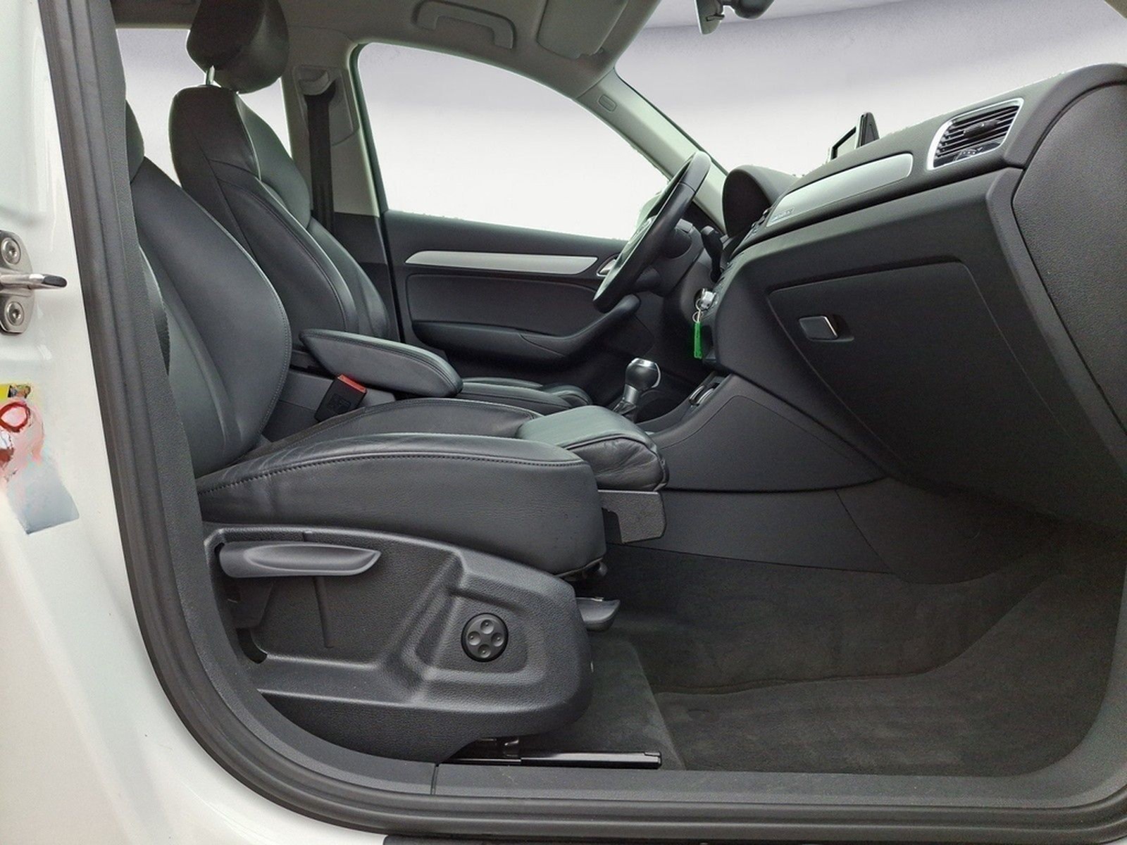 Audi Q3 2.0 TFSI quattro S tronic foto 7