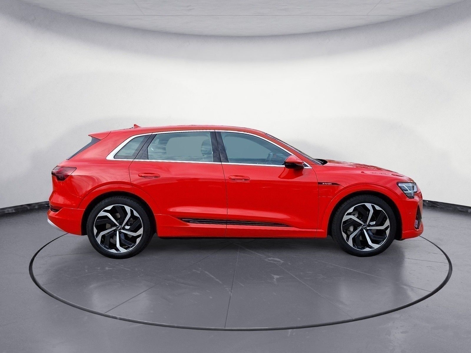 Audi e-tron S line 50 quattro 230 #AHK #HEAD-UP #ACC foto 6