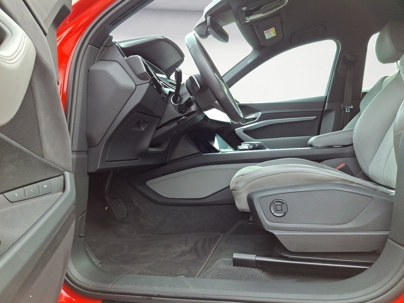 Audi e-tron S line 50 quattro 230 #AHK #HEAD-UP #ACC foto 8
