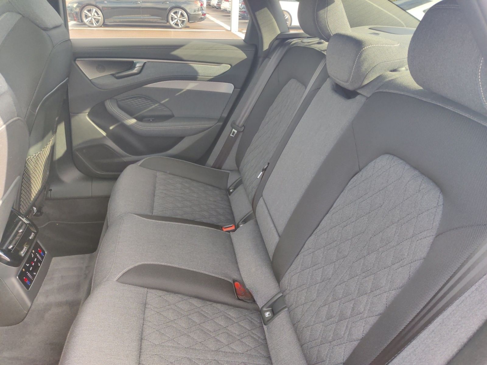 Audi A6 Limousine 150 KW TDI S-Tronic S-Line Luftfede foto 13