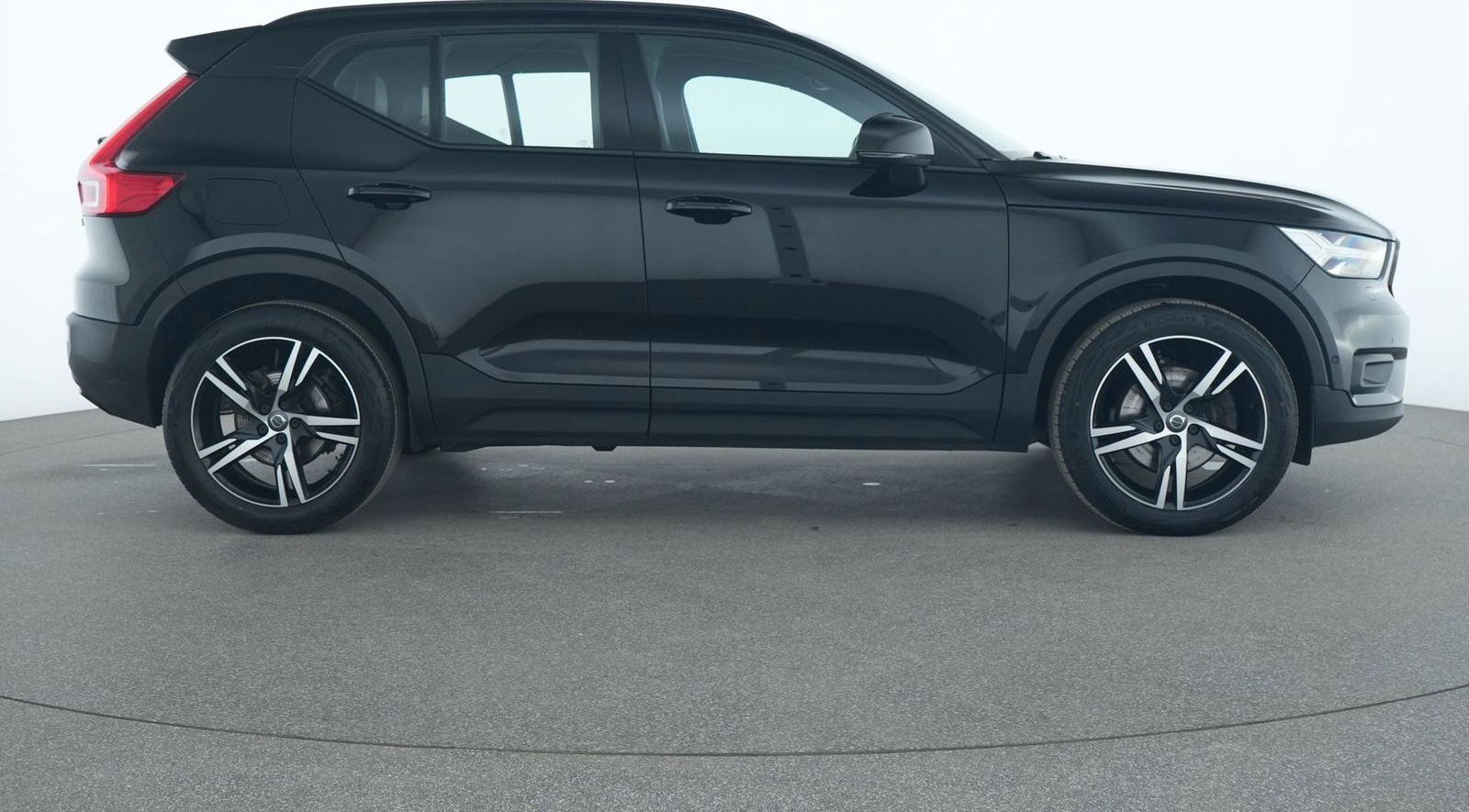 Volvo XC40 R Design 360°|LED|Kessy|CarPlay|SHZ|PDC foto 6