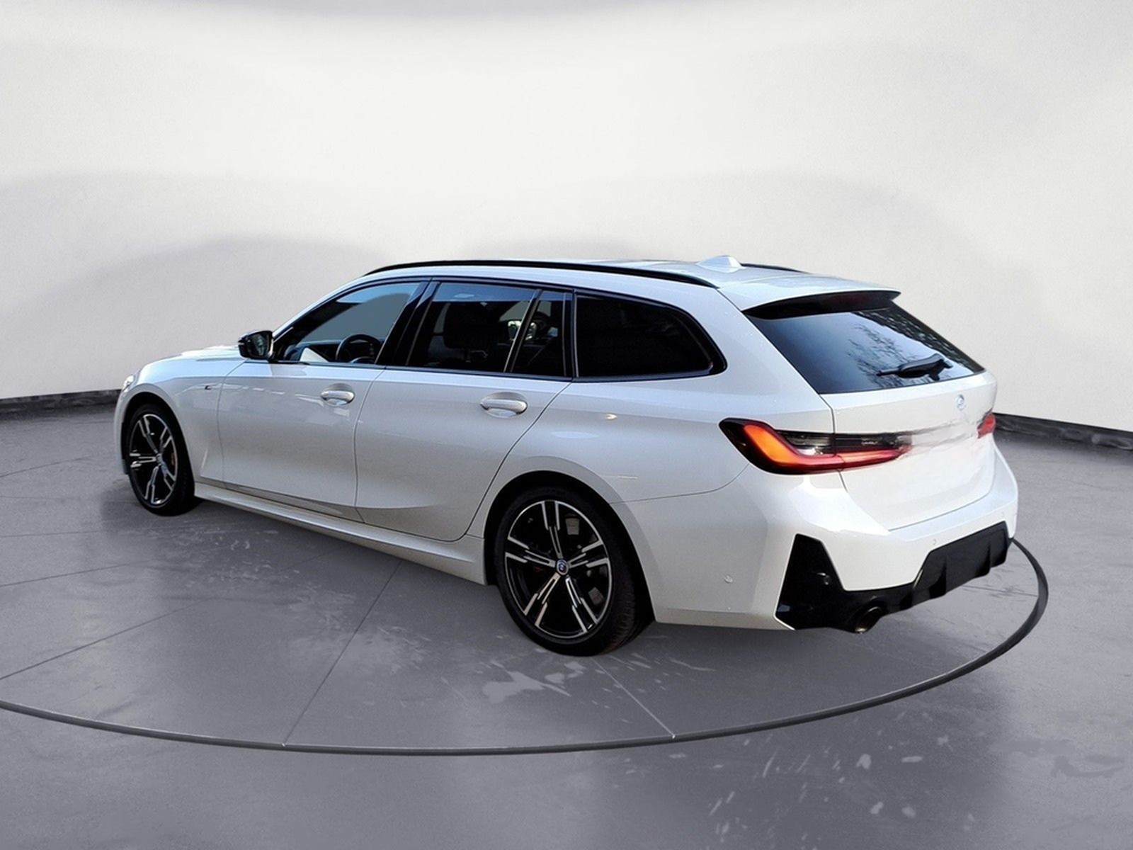 BMW 320i Touring Auto M Sportpaket Sport Aut. AHK foto 4