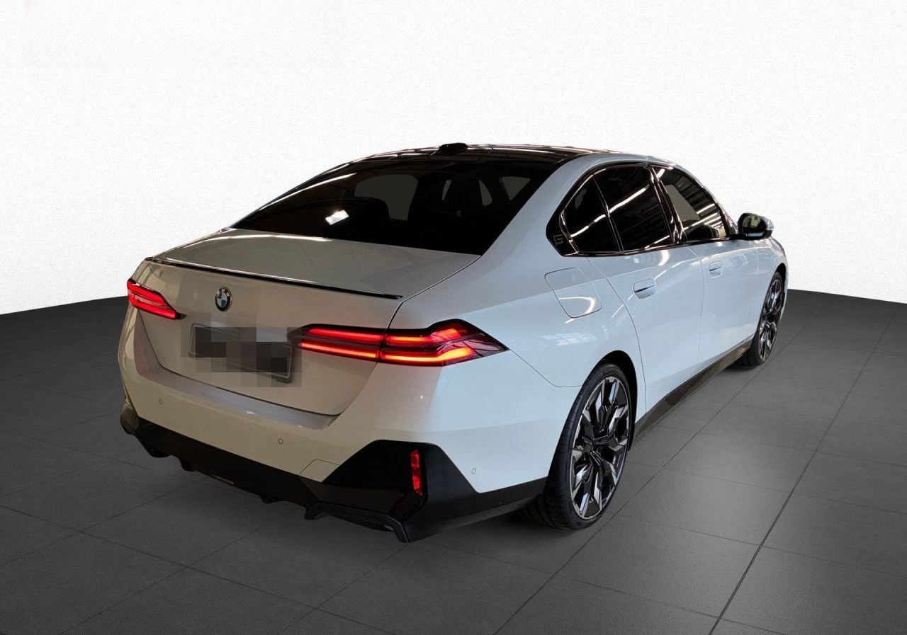 BMW 540d xD M-SportPro B&W Pano DAProf Standhzg HUD foto 6