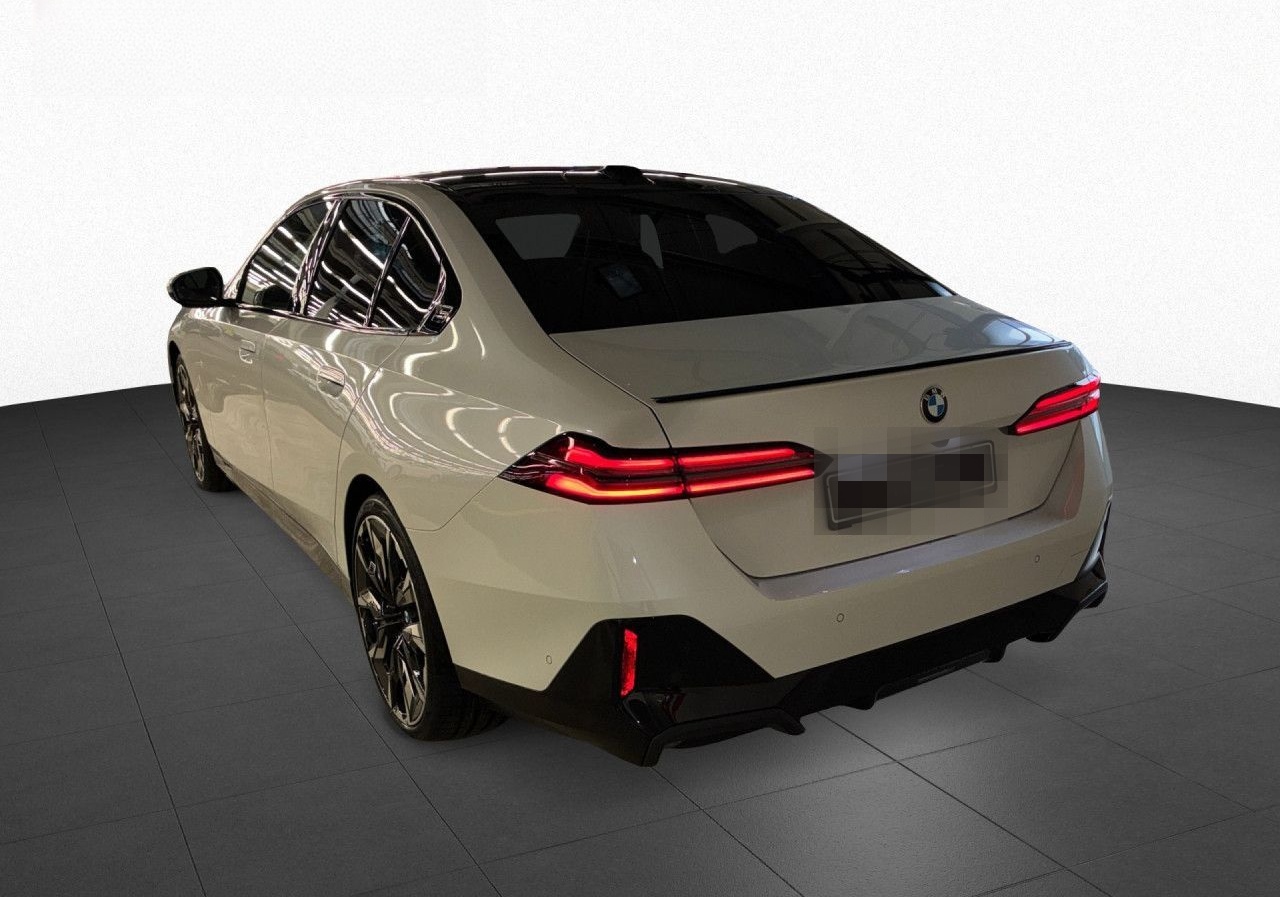 BMW 540d xD M-SportPro B&W Pano DAProf Standhzg HUD foto 9