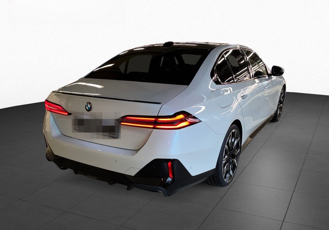BMW 540d xD M-SportPro DAProf B&W Pano AHK Bluetooth foto 6