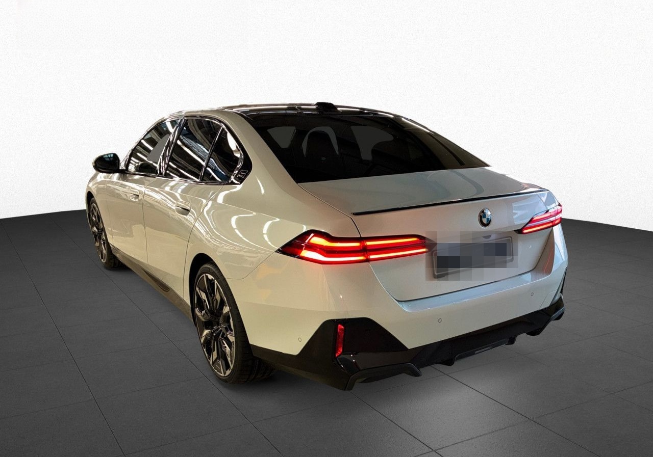 BMW 540d xD M-SportPro DAProf B&W Pano AHK Bluetooth foto 9