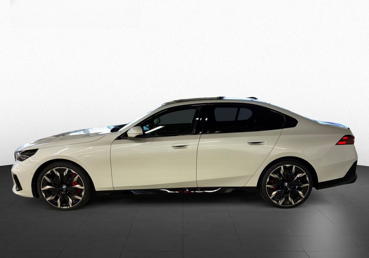 BMW 540d xD M-SportPro DAProf B&W Pano AHK Bluetooth foto 10