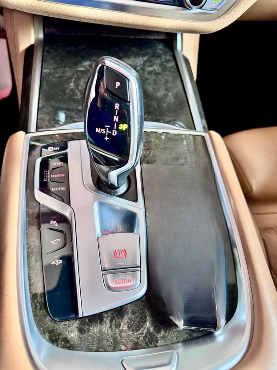 BMW 750i M Sport Laser Bowers Individual Sportabgas foto 16