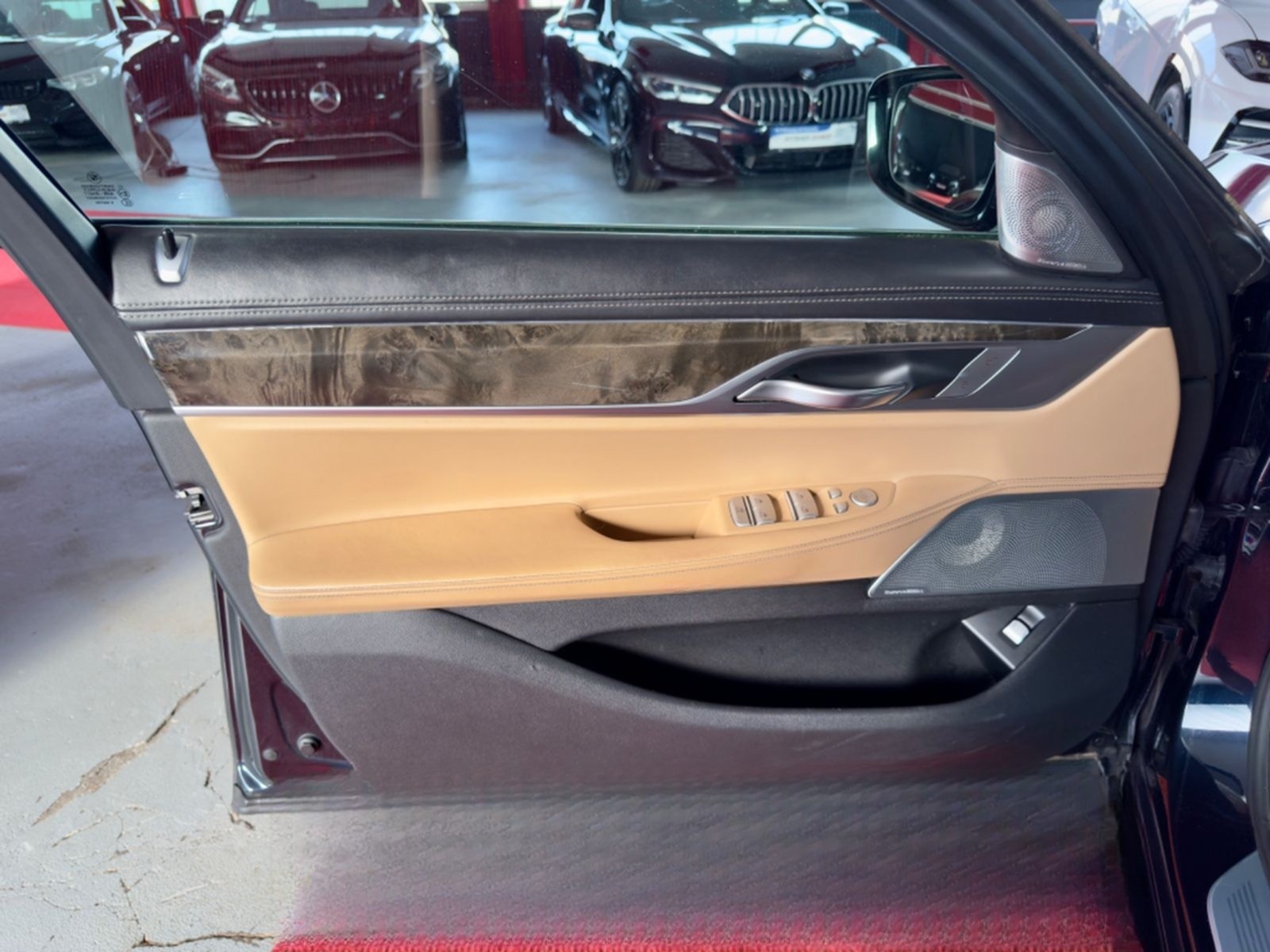 BMW 750i M Sport Laser Bowers Individual Sportabgas foto 22