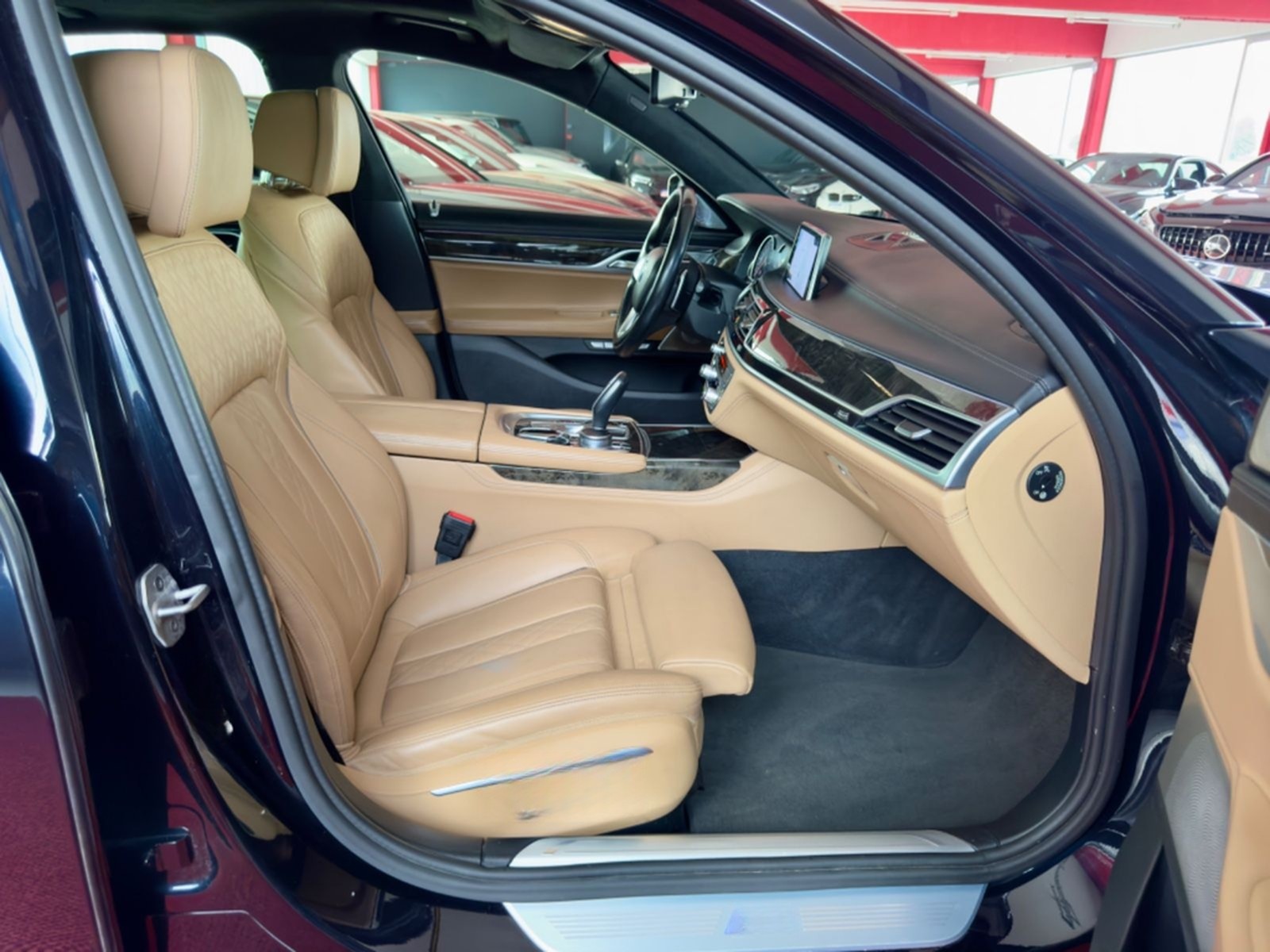 BMW 750i M Sport Laser Bowers Individual Sportabgas foto 23