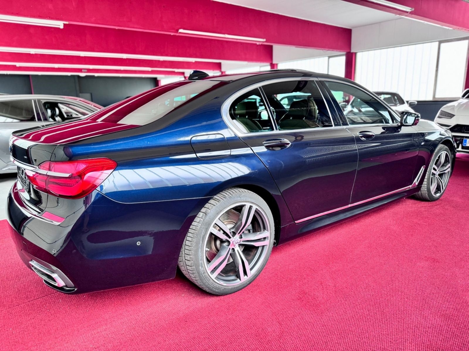 BMW 750i M Sport Laser Bowers Individual Sportabgas foto 7