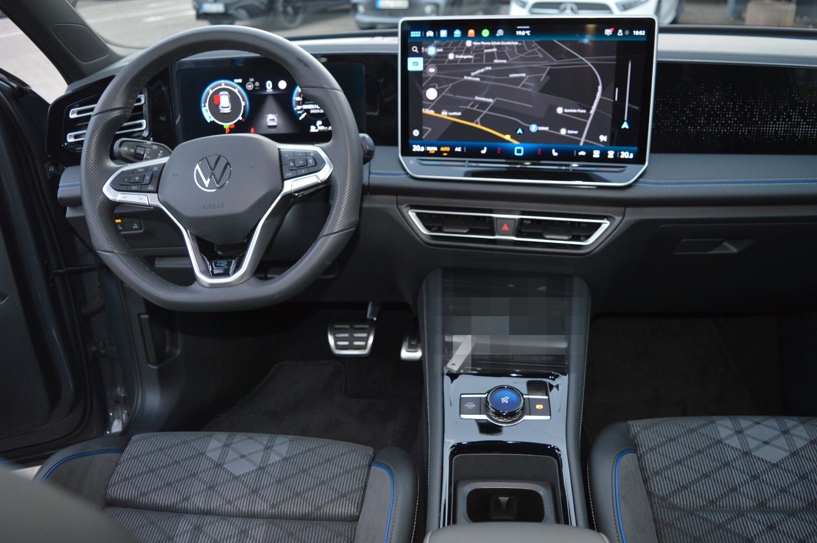 Volkswagen Tiguan 2.0 TDI 4Motion R-Line, AHK, Matrix, 20" foto 12