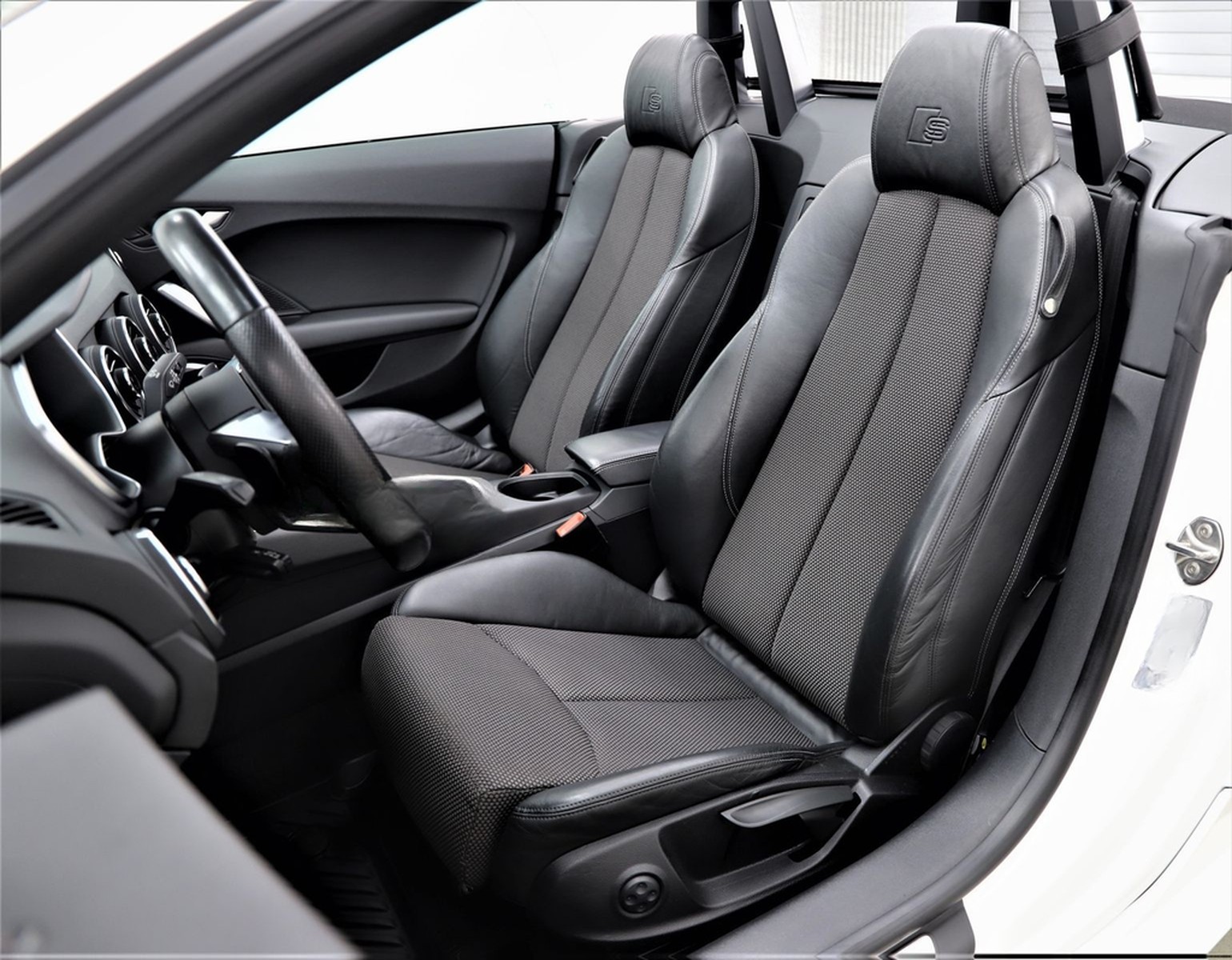 Audi TT 2.0TFSI 230PS Roadster Quattro S-Line Virtual foto 14