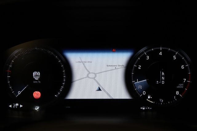 Volvo V90 2.0 T5 254PS Inscription Pano ACC LED 360° foto 23