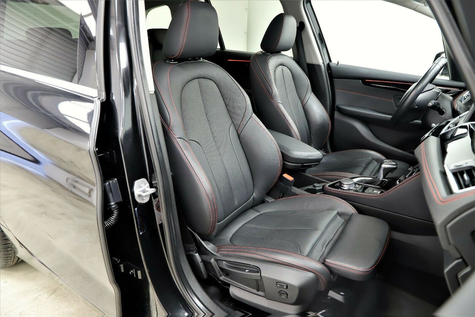 BMW 220i Grand Tourer 192PS Sport Line Pano Head-Up foto 11