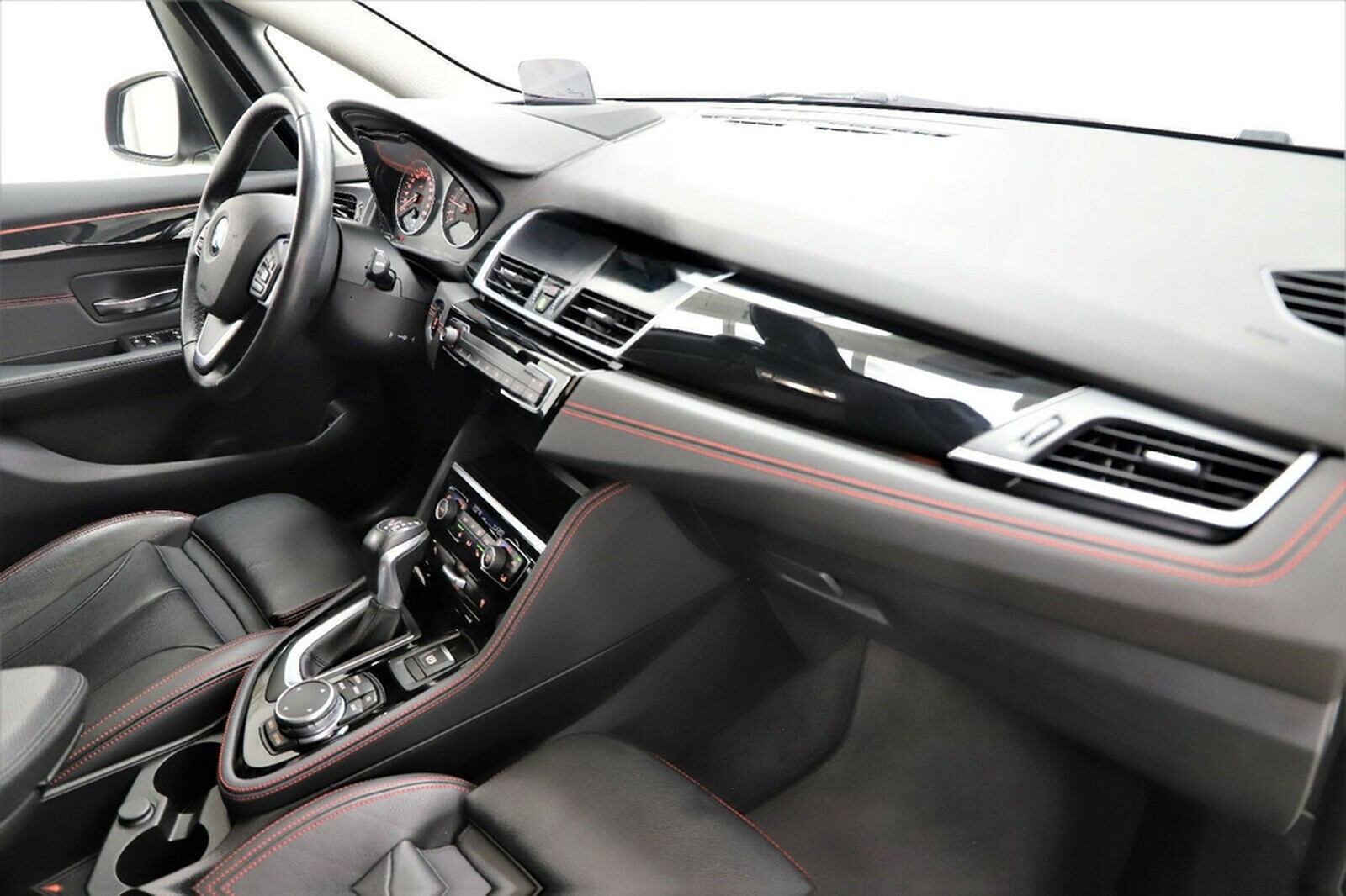 BMW 220i Grand Tourer 192PS Sport Line Pano Head-Up foto 12