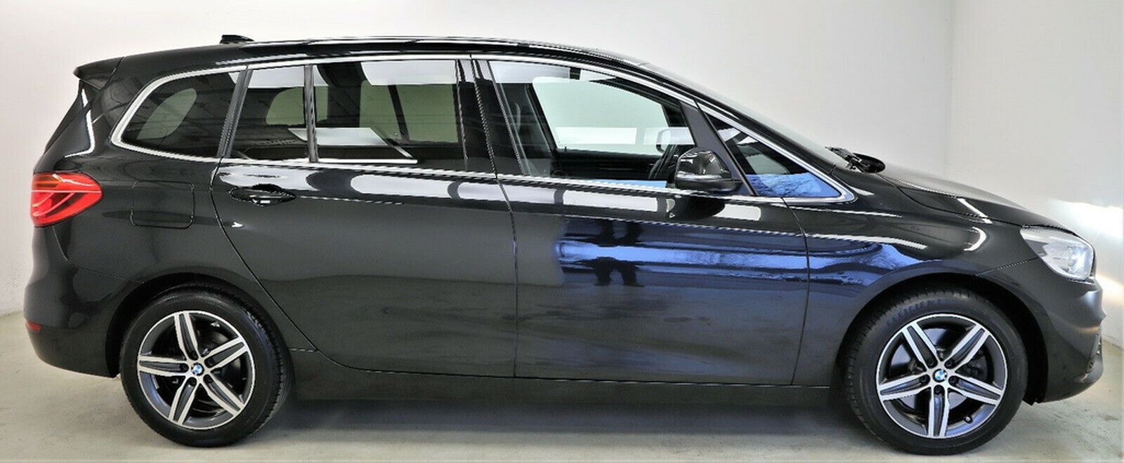 BMW 220i Grand Tourer 192PS Sport Line Pano Head-Up foto 4