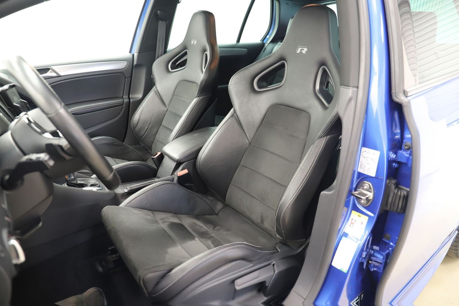 Volkswagen Golf 6 R 2.0TSI 271PS DSG 4M Schalensitze 1.Hand foto 10