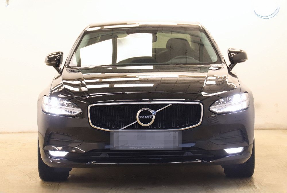 Volvo S90 2.0 T4 190PS Momentum Memory Carplay ACC  foto 2