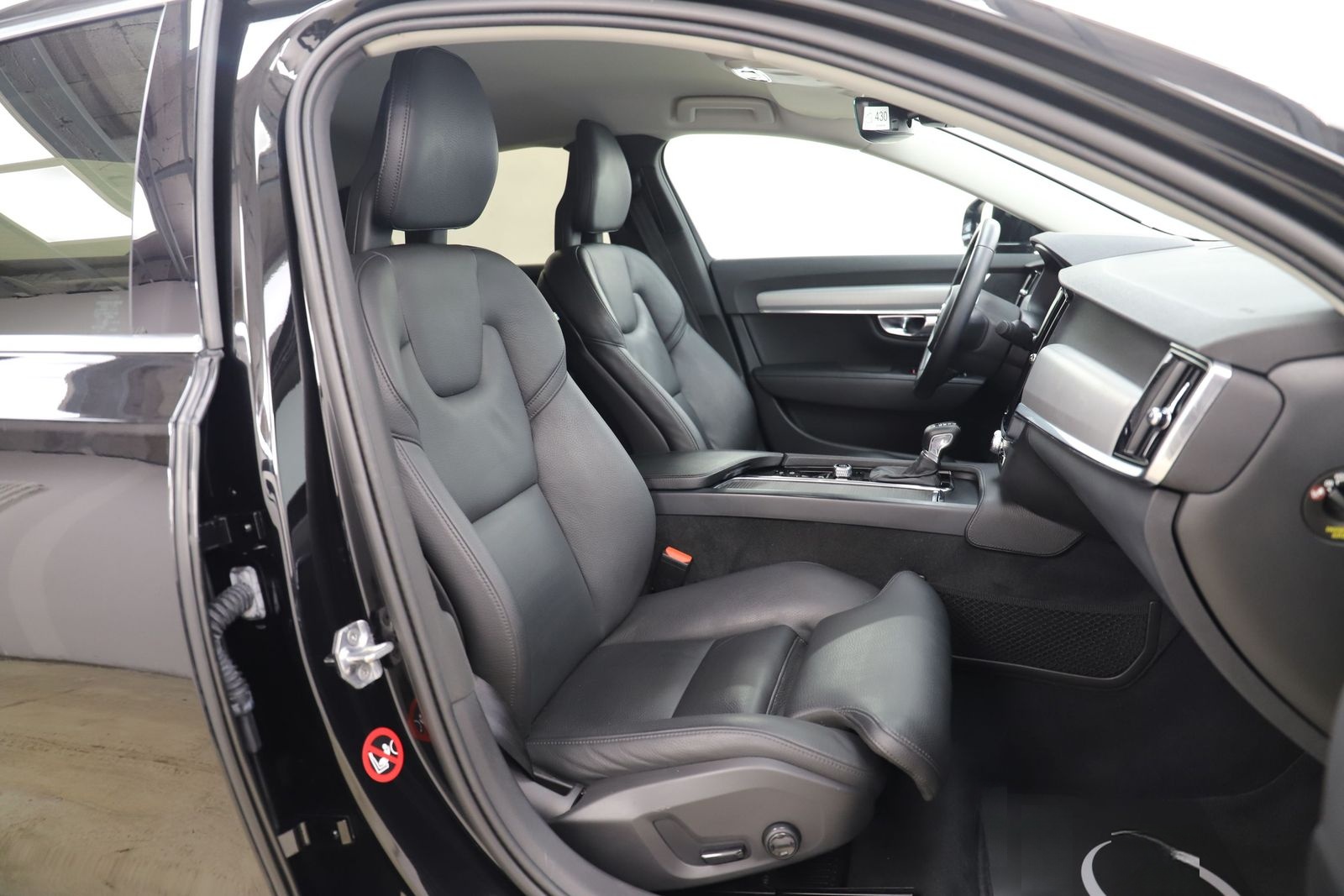 Volvo S90 2.0 T4 190PS Momentum Memory Carplay ACC  foto 10