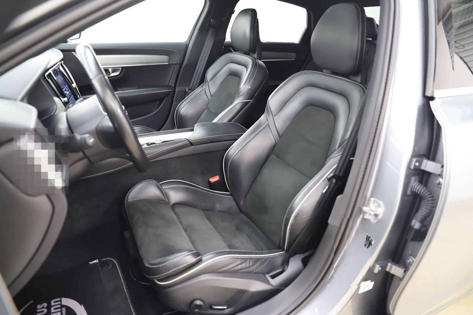 Volvo S90 2.0 T6 320PS AWD R Design HUD ACC Carplay foto 9