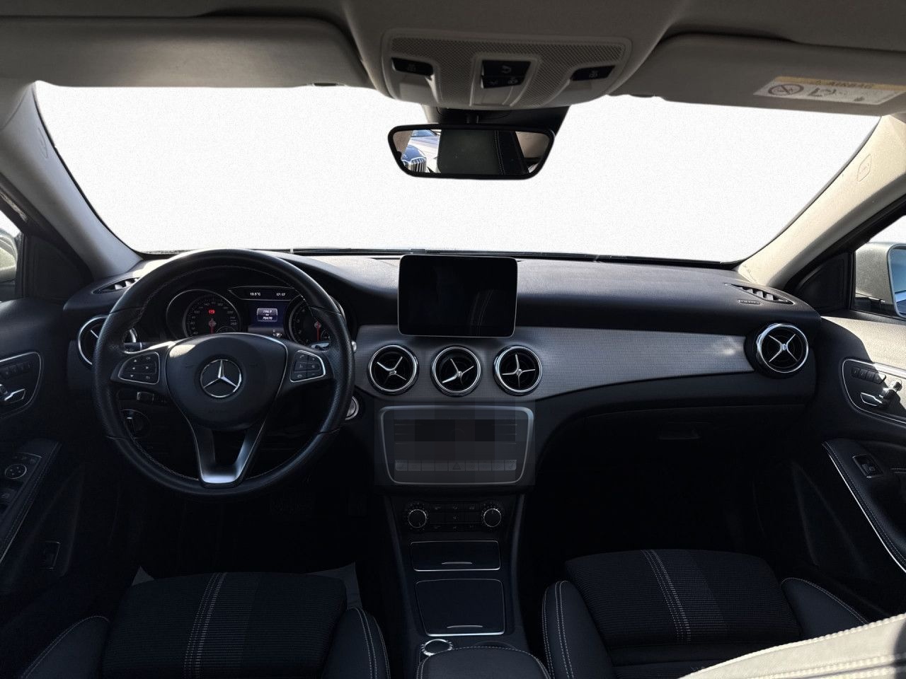Mercedes-Benz GLA 220 4Matic AHK SHZ SpoSi MEM Bluetooth Navi foto 12