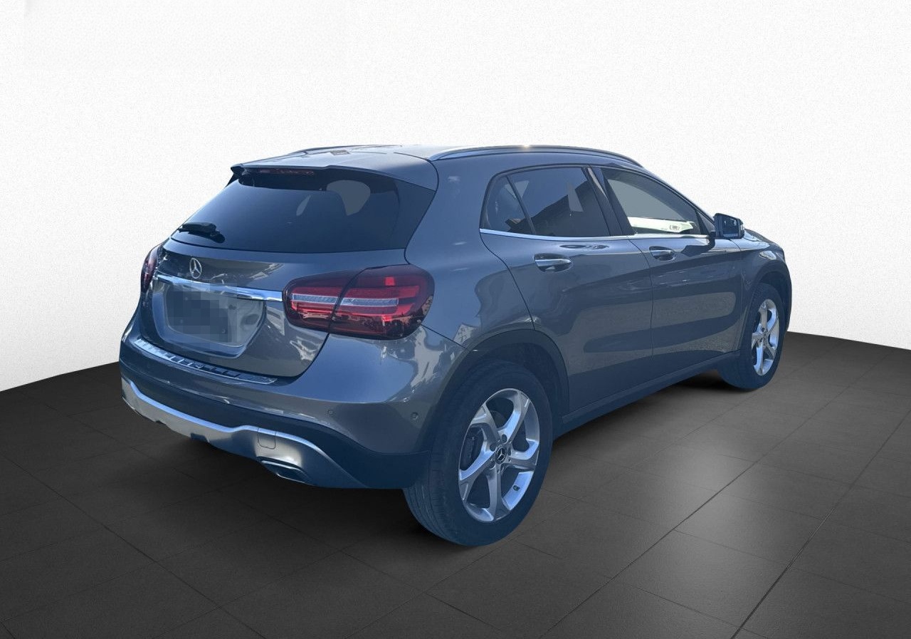 Mercedes-Benz GLA 220 4Matic AHK SHZ SpoSi MEM Bluetooth Navi foto 4