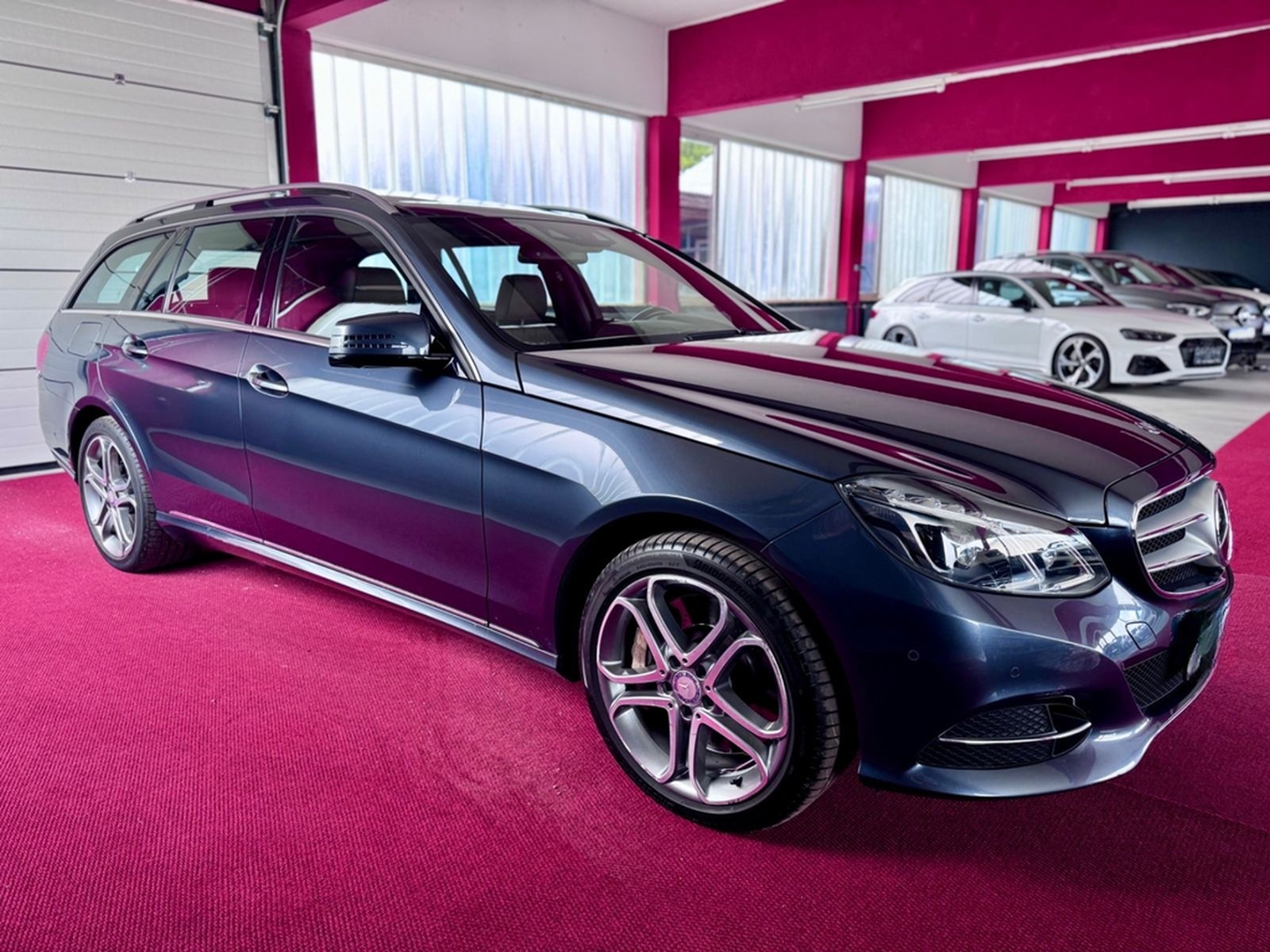 Mercedes-Benz E 500 T 4Matic Distronic Airmatic Pano 360° foto 2