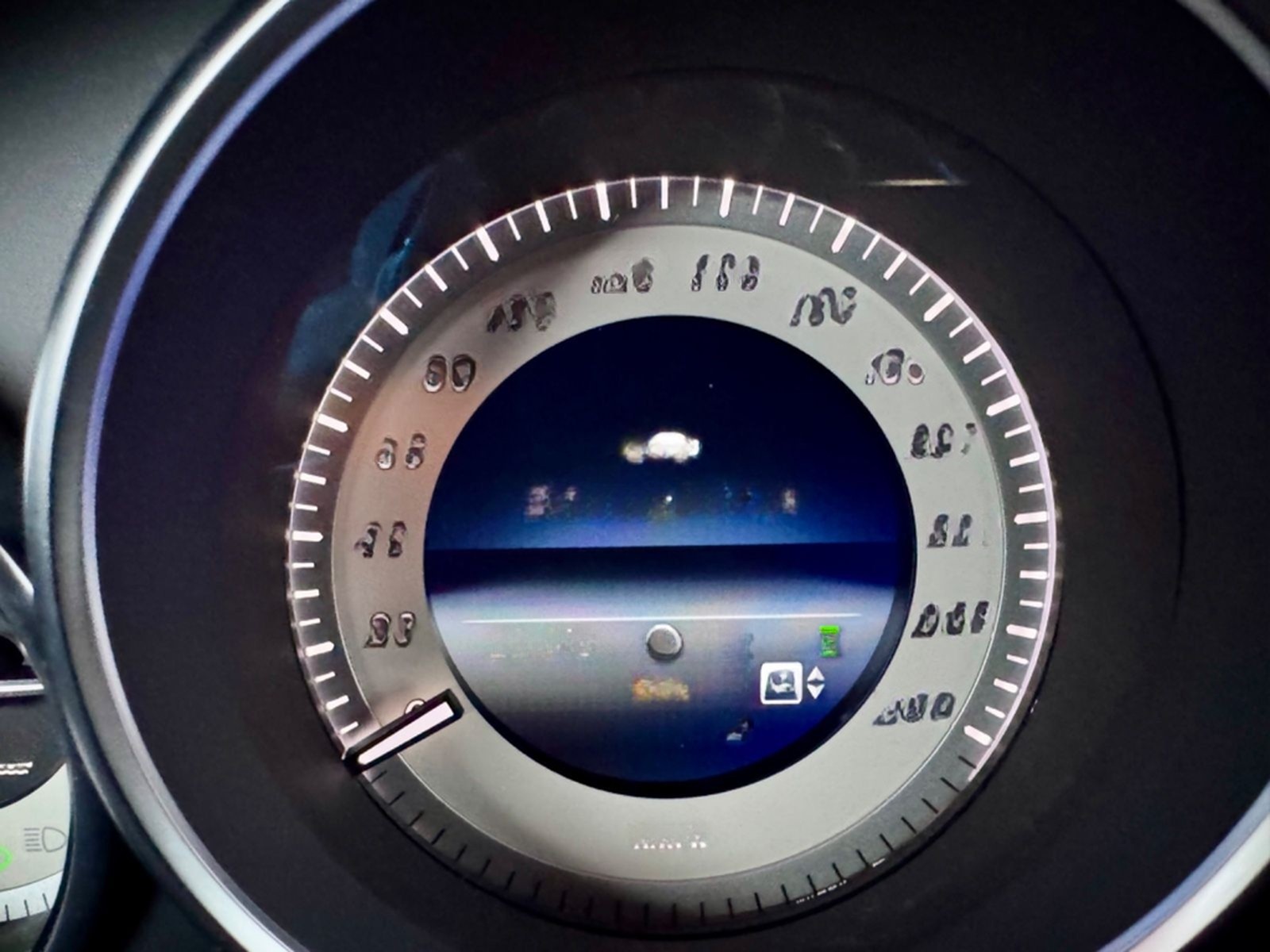 Mercedes-Benz E 500 T 4Matic Distronic Airmatic Pano 360° foto 14