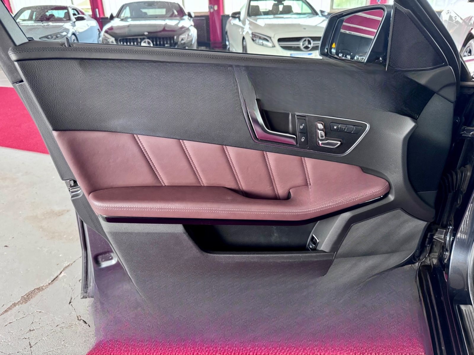 Mercedes-Benz E 500 T 4Matic Distronic Airmatic Pano 360° foto 22