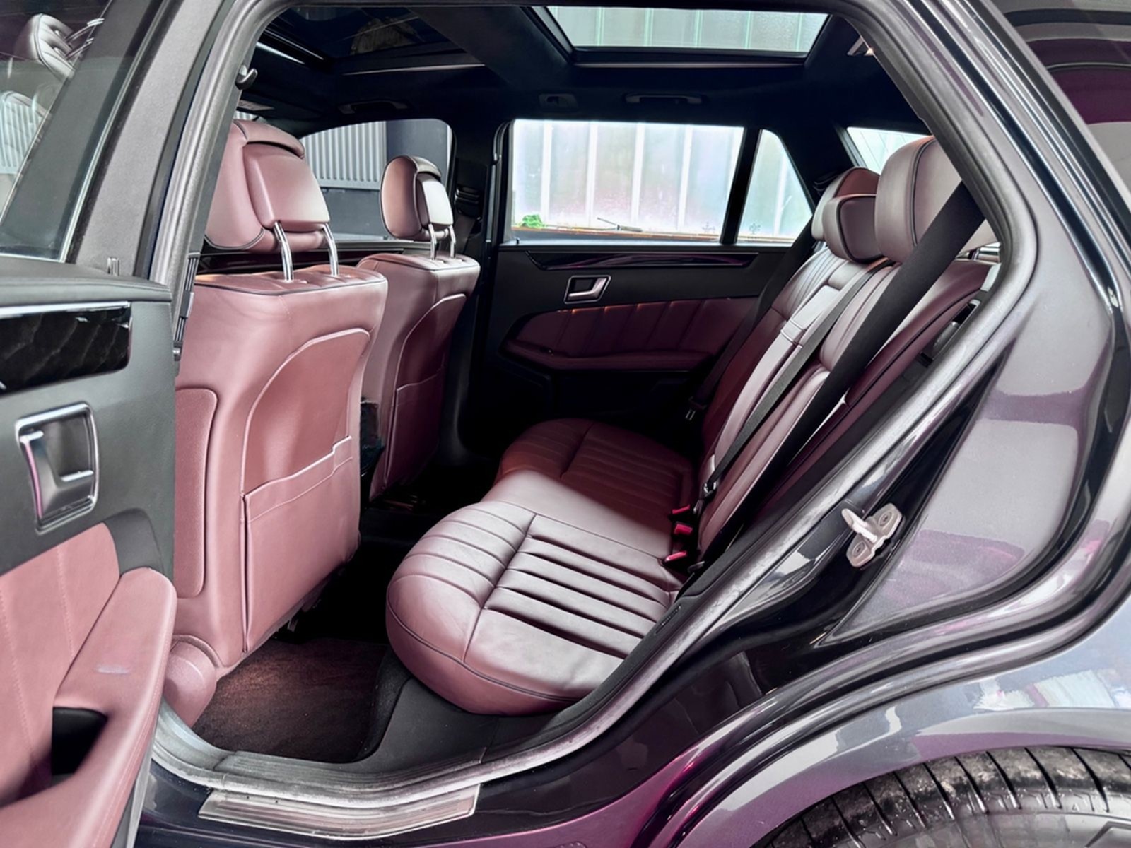 Mercedes-Benz E 500 T 4Matic Distronic Airmatic Pano 360° foto 28