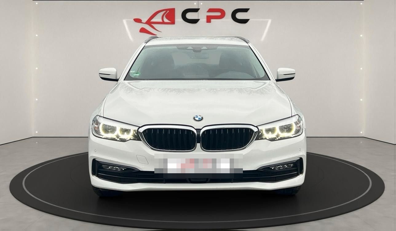 BMW 530 5 Touring 530 i Sport Line foto 2