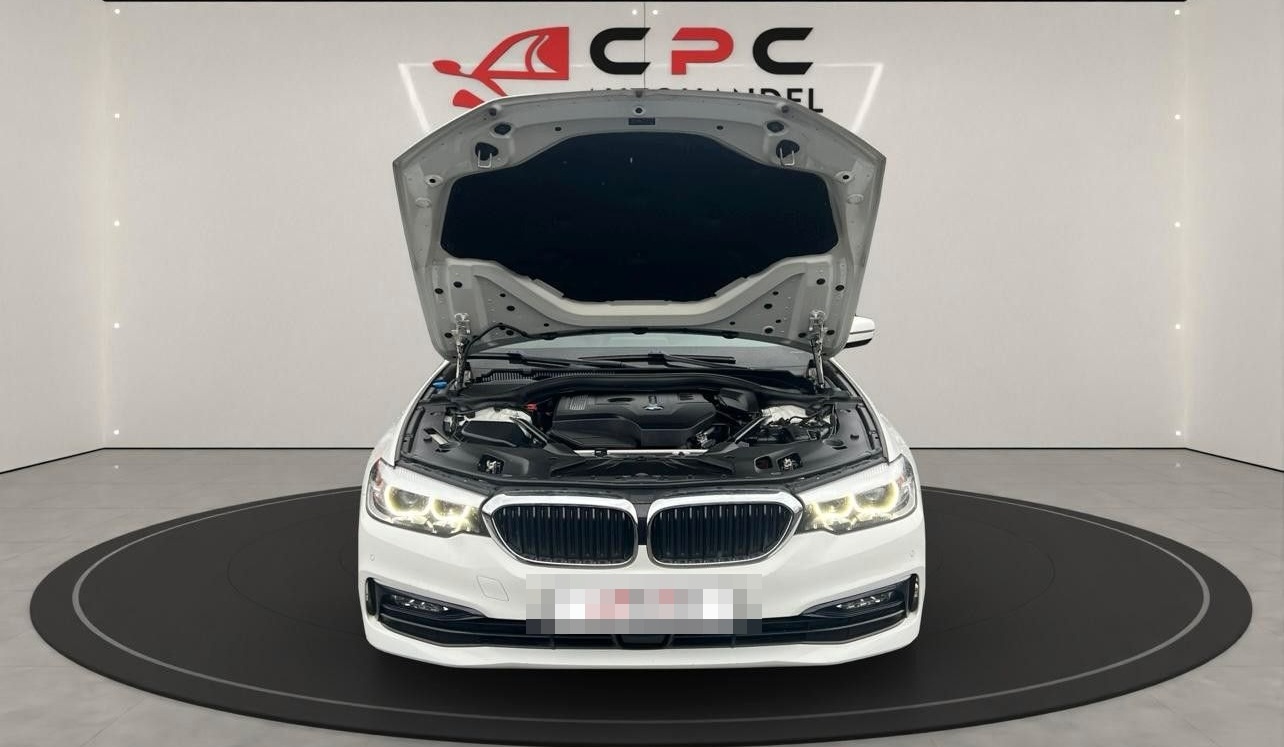 BMW 530 5 Touring 530 i Sport Line foto 9