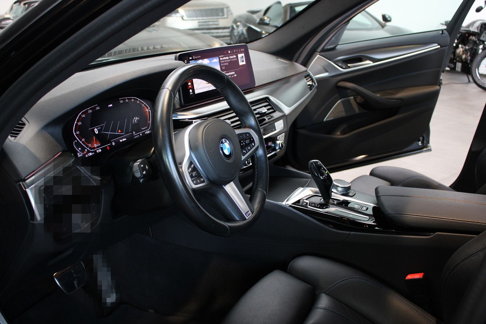 BMW 540D XDRIVE M SPORT 100% BLACK SHADOW INDIVIDUAL foto 2