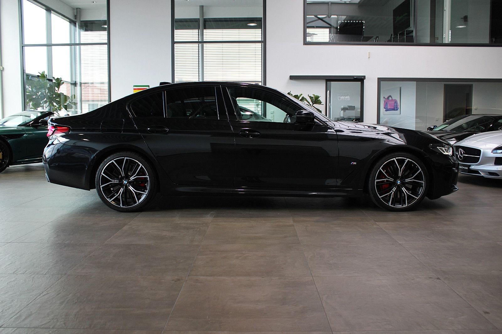 BMW 540D XDRIVE M SPORT 100% BLACK SHADOW INDIVIDUAL foto 10