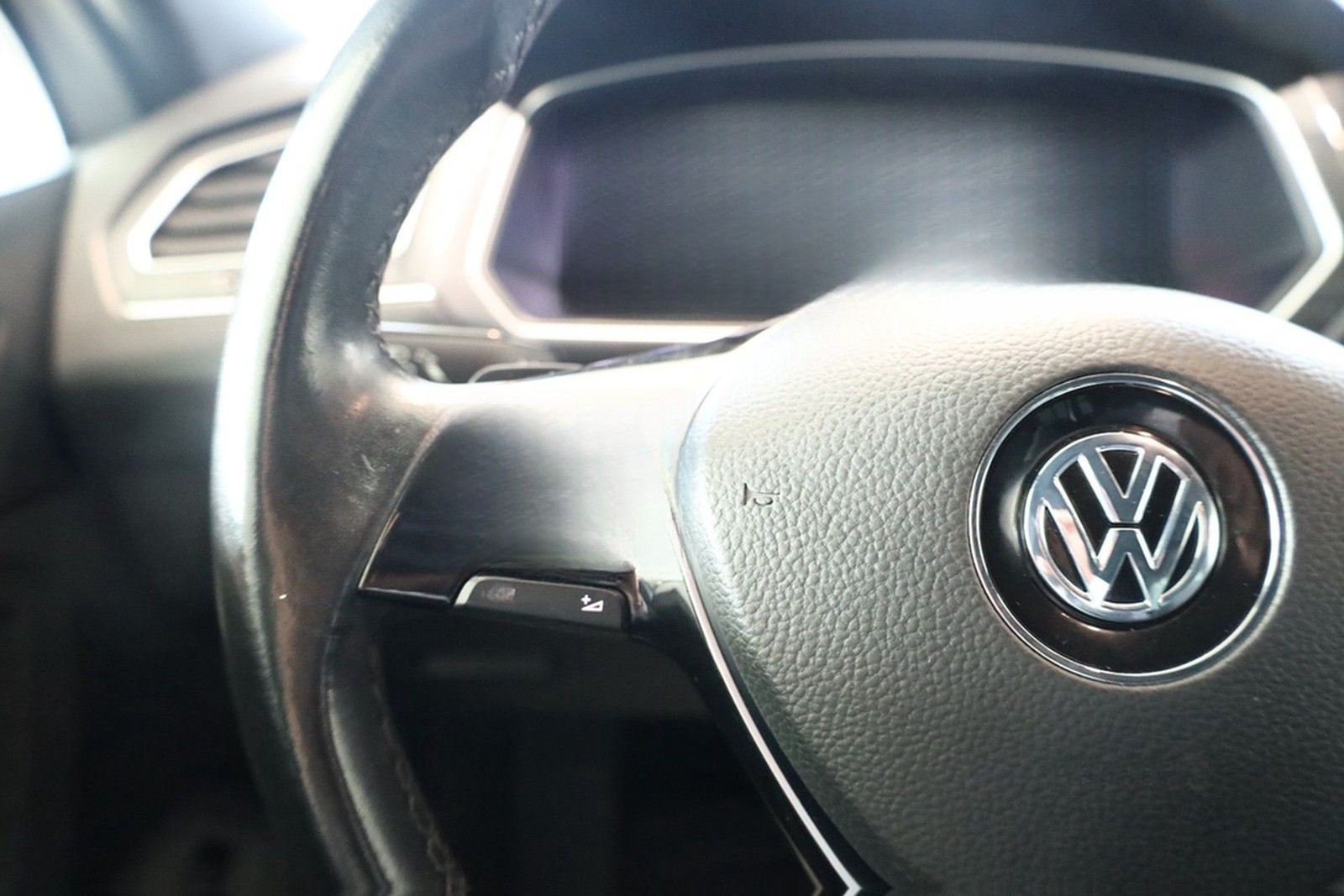 Volkswagen Tiguan 2.0 TSi 4Motion Standheizung* foto 18