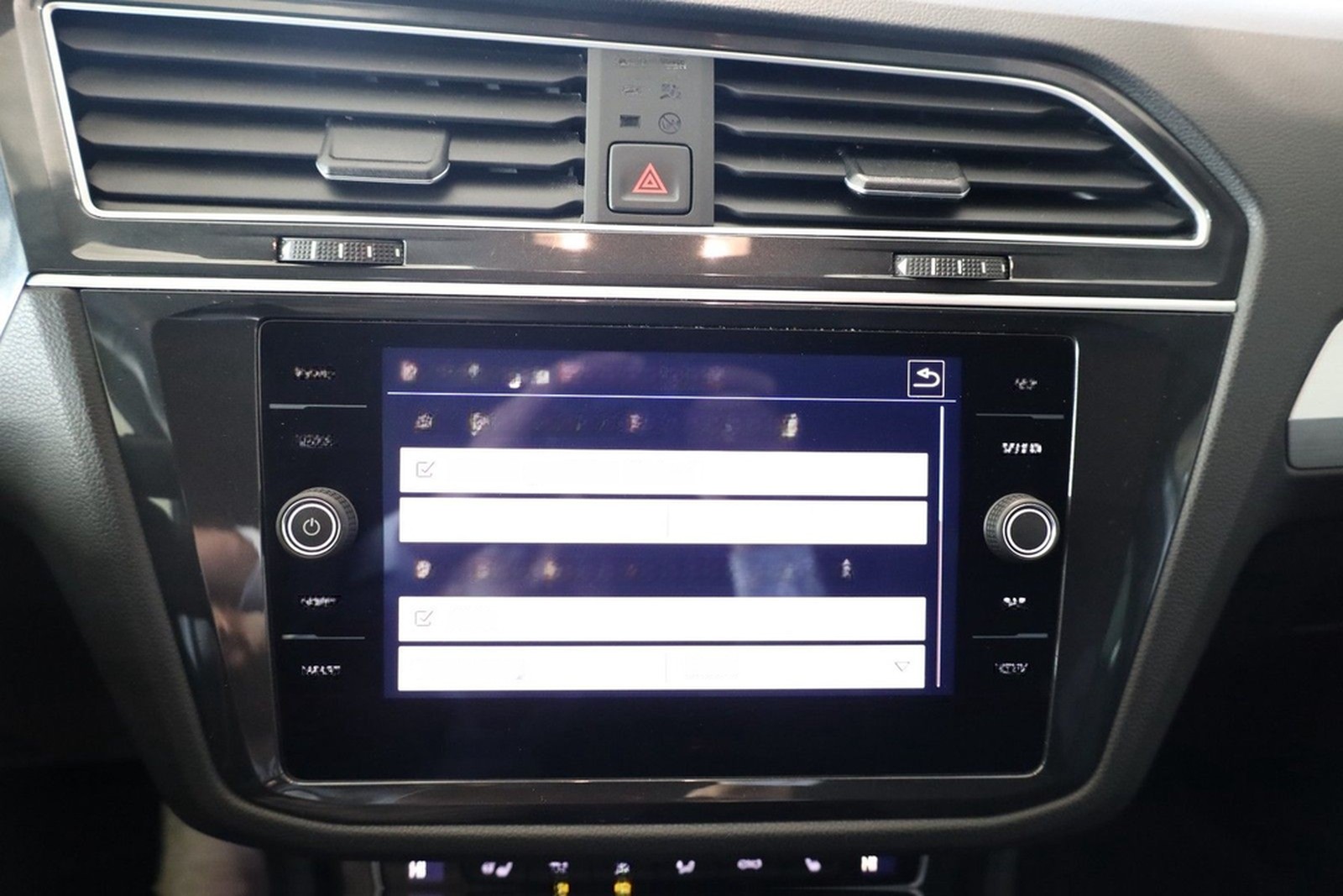 Volkswagen Tiguan 2.0 TSi 4Motion Standheizung* foto 21