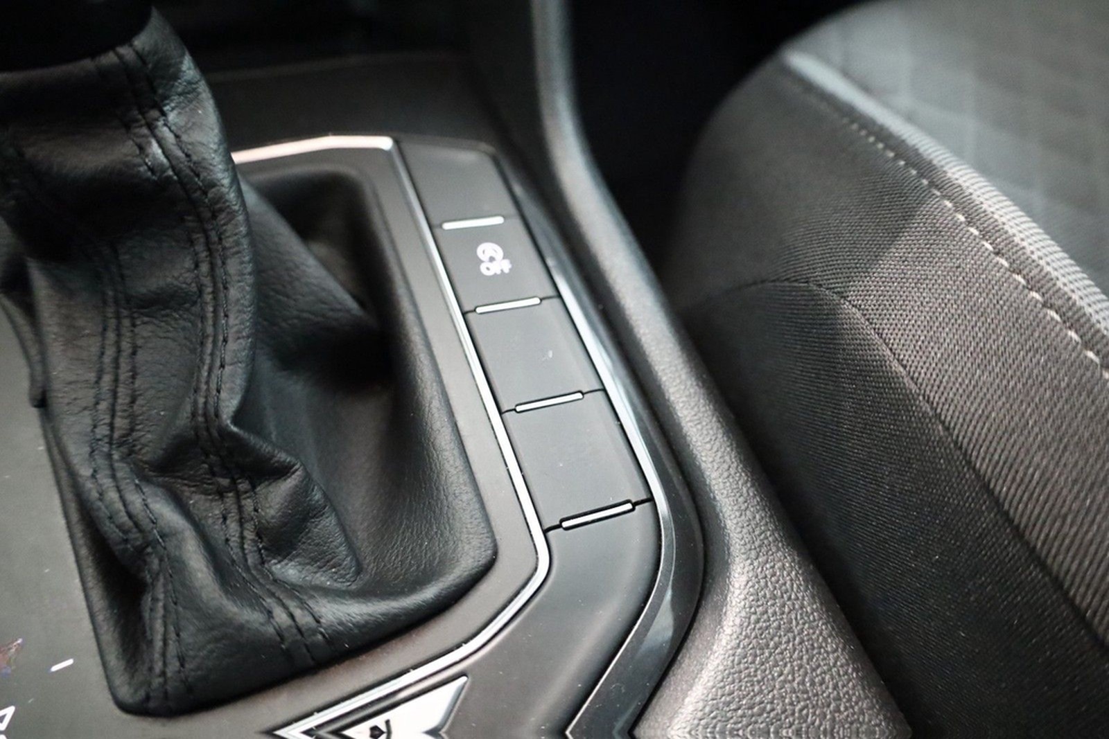 Volkswagen Tiguan 2.0 TSi 4Motion Standheizung* foto 31