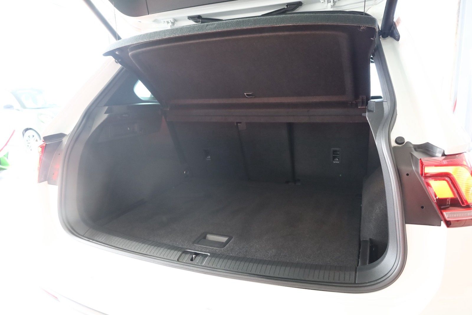Volkswagen Tiguan 2.0 TSi 4Motion Standheizung* foto 33